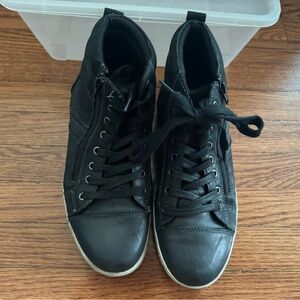 Men leather sneaker